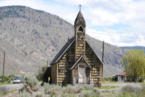Look at this little church. We saw a whole bunch of these at each mining camp along the river. They're all the same vintage and look like they're still in use.